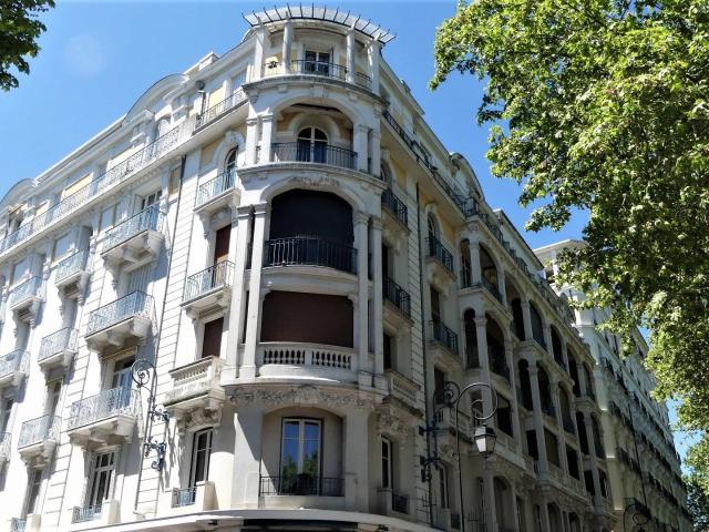 Vente à Vichy appartement 4 pièces de 113m² au 1er étage d'une r