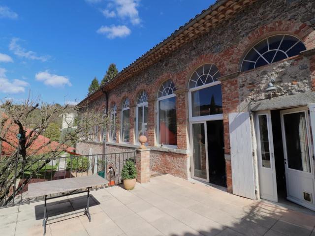 Vente Ancienne filature 238 m2 sur terrain de 2 000 m2 238m² Lasalle