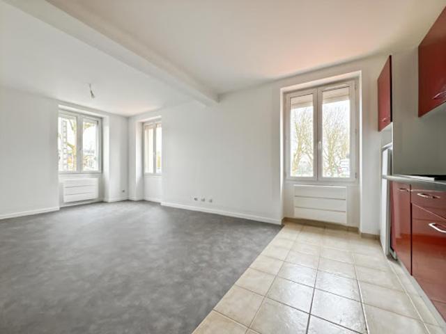 Vente Appartement 4 pièces 58 m2 Persan