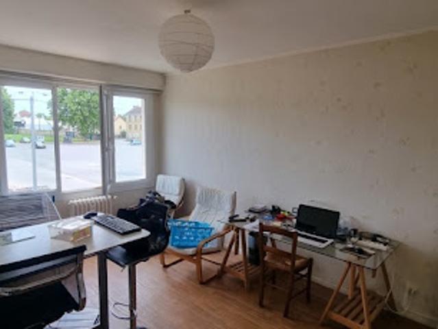 Vente Appartement 4 pièces 59 m2 Montluçon