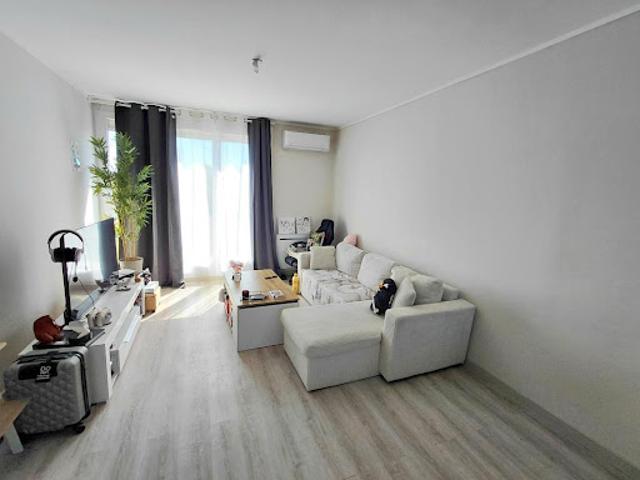 Vente Appartement 4 pièces 63.47 m2 Saint Pierre lès Nemours