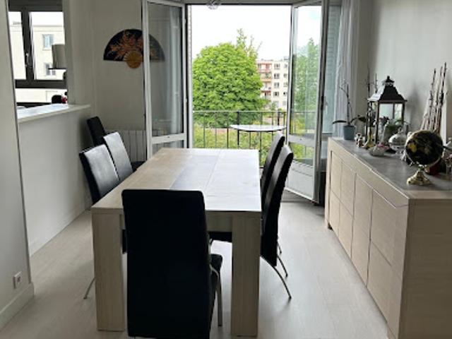 Vente Appartement 4 pièces 63.89 m2 Rueil Malmaison