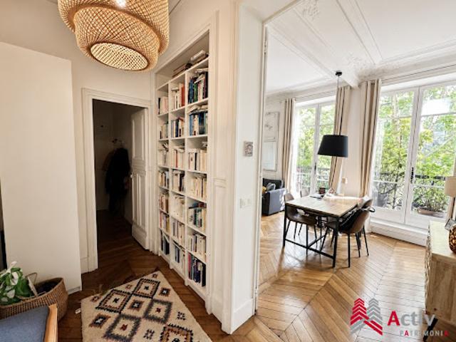 Vente Appartement 4 pièces 63 m2 Paris 10ème