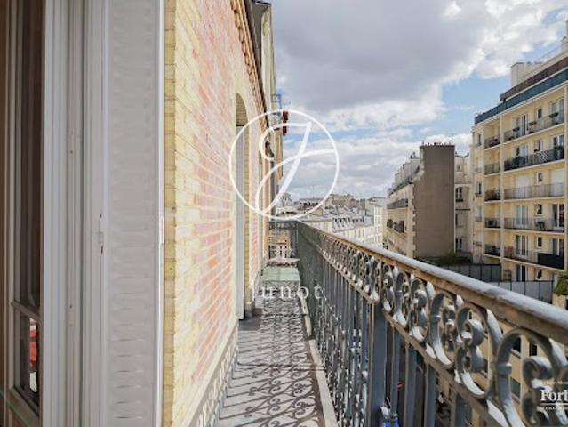 Vente Appartement 4 pièces 60.36 m2 Paris 17ème
