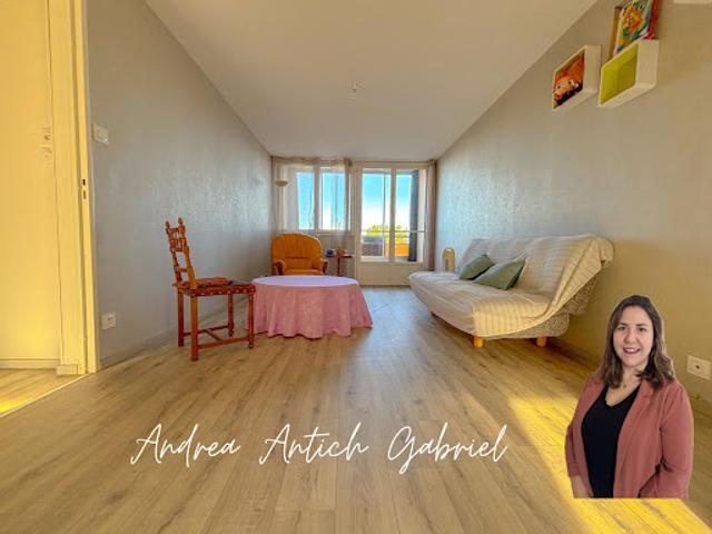 Vente Appartement 4 pièces 61.1 m2 Sète