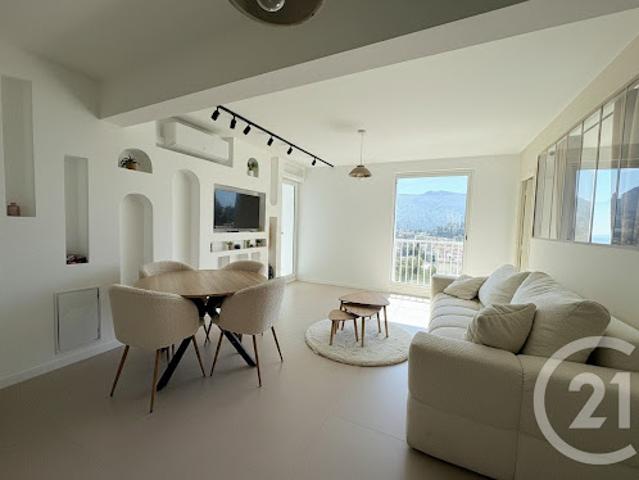 Vente Appartement 4 pièces 67.2 m2 Cassis
