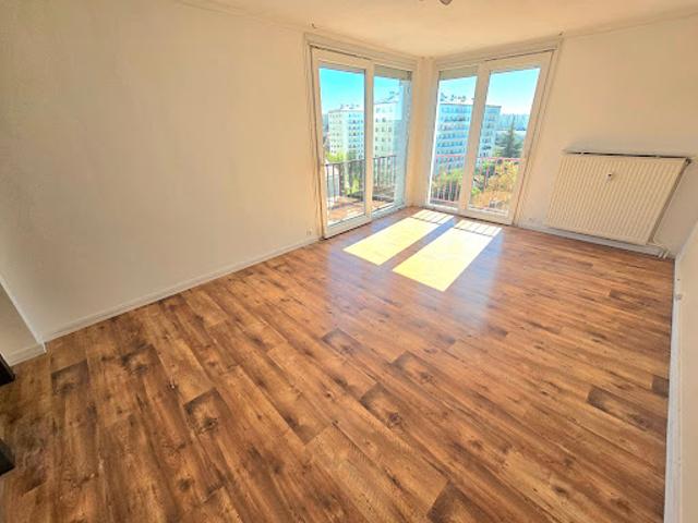 Vente Appartement 4 pièces 64 m2 Troyes