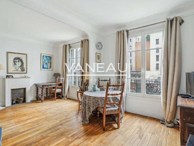 Vente Appartement 4 pièces 65.88 m2 Paris 15ème
