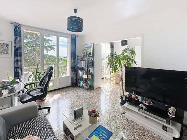 Vente Appartement 4 pièces 66.18 m2 Nimes