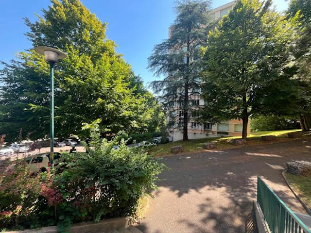 Vente Appartement 4 pièces 66.3 m2 Saint Etienne
