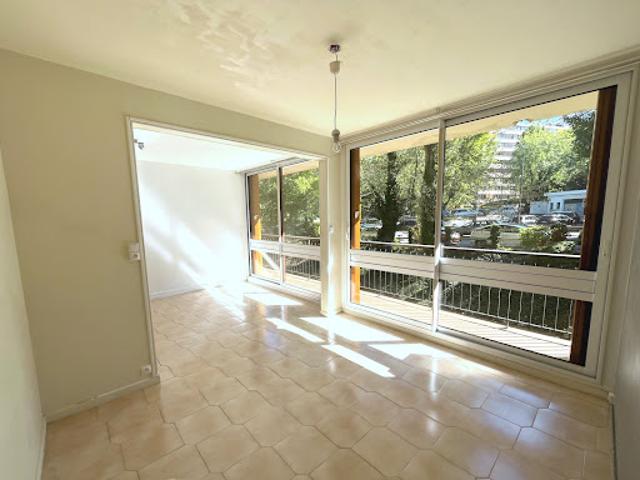 Vente Appartement 4 pièces 66 m2 Fontenay le Fleury