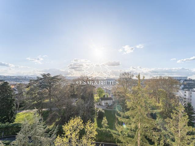 Vente Appartement 4 pièces 68.78 m2 Lyon 4ème
