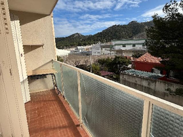 Vente Appartement 4 pièces 68.89 m2 Les Baumettes
