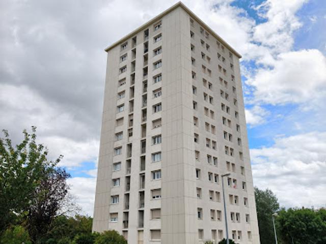 Vente Appartement 4 pièces 68.89 m2 Reims