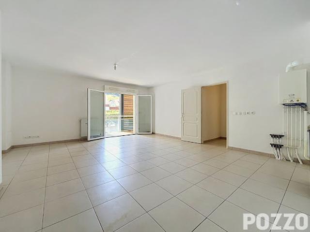 Vente Appartement 4 pièces 68.09 m2 La Rivière Saint Sauveur