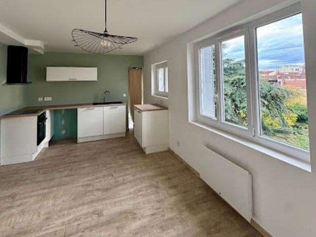 Vente Appartement 4 pièces 68 m2 Bourg les valence