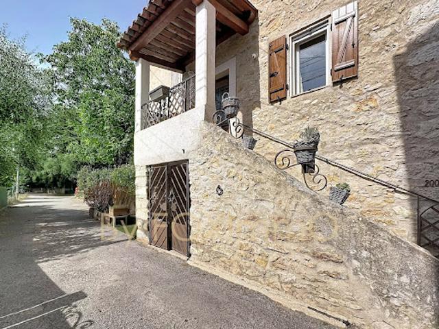 Vente Appartement 4 pièces 68 m2 Roquefort les Pins