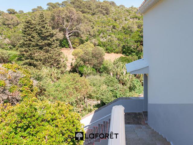 Vente Appartement 4 pièces 69.5 m2 Hyeres