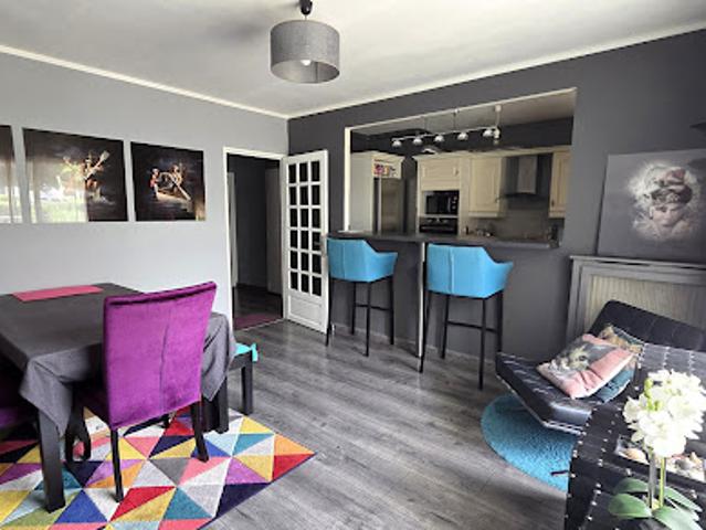 Vente Appartement 4 pièces 69.65 m2 Houilles