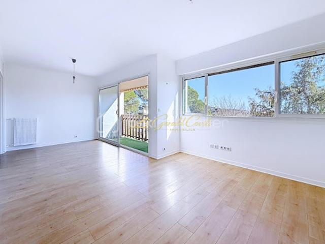 Vente Appartement 4 pièces 69.36 m2 Cannes la bocca