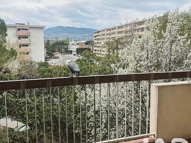 Vente Appartement 4 pièces 69 m2 Cannes la bocca