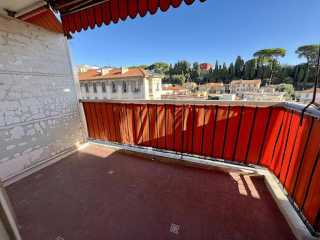 Vente Appartement 4 pièces 73.4 m2 Nice