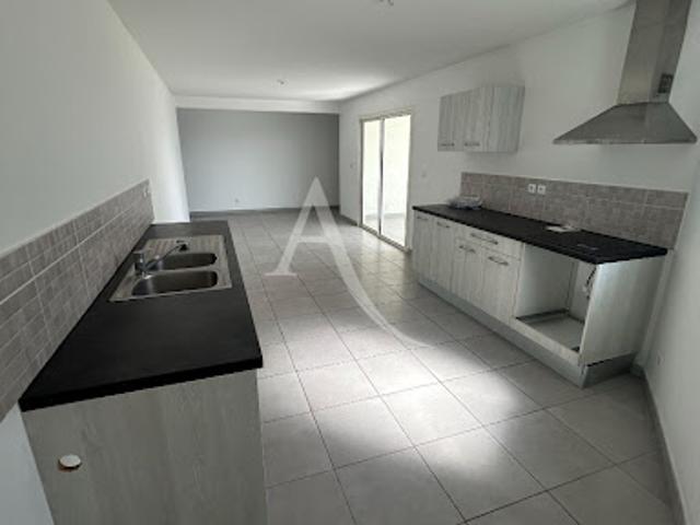 Vente Appartement 4 pièces 73.54 m2 Fort de france