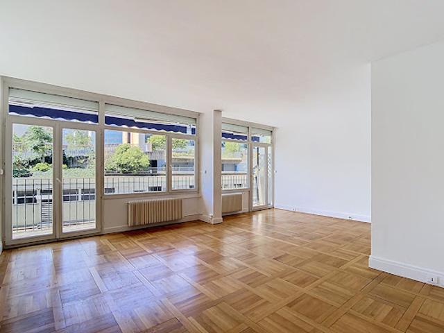 Vente Appartement 4 pièces 73.95 m2 Paris 15ème