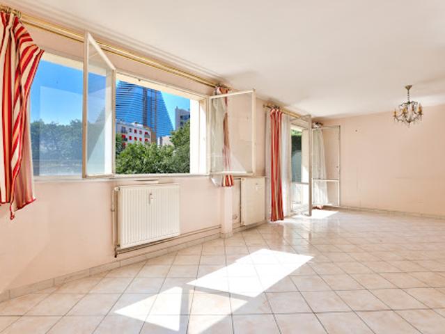 Vente Appartement 4 pièces 73 m2 Paris 15ème