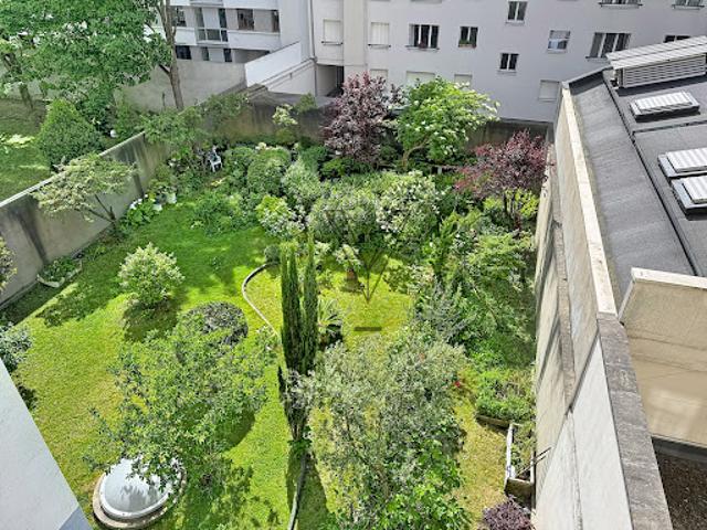 Vente Appartement 4 pièces 70.71 m2 Paris 19ème