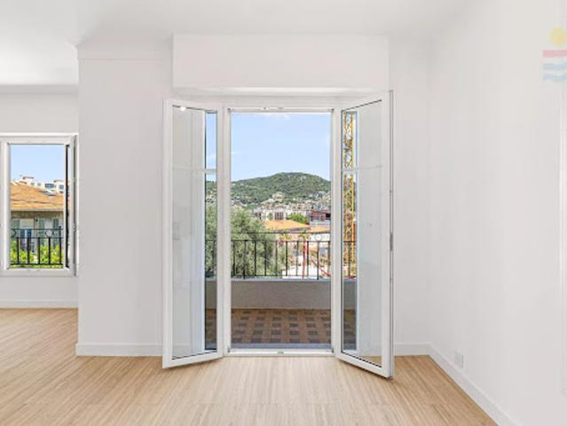 Vente Appartement 4 pièces 70.98 m2 Nice