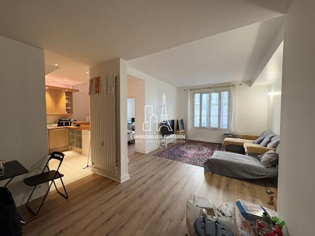 Vente Appartement 4 pièces 70.03 m2 Paris 18ème