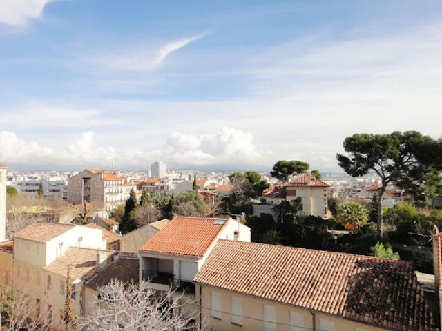 Location Appartement 4 pièces 70 m2 Marseille 8ème