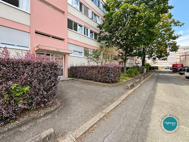 Vente Appartement 4 pièces 71.56 m2 Ris Orangis