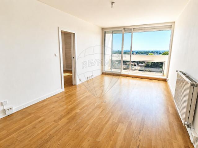 Vente Appartement 4 pièces 71 m2 Merignac