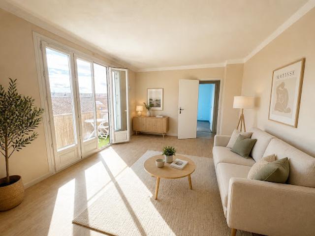 Vente Appartement 4 pièces 71 m2 Nimes