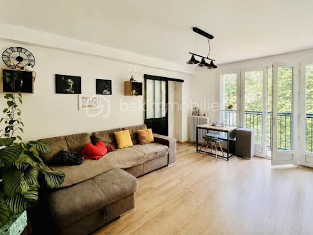 Vente Appartement 4 pièces 72.9 m2 Tours