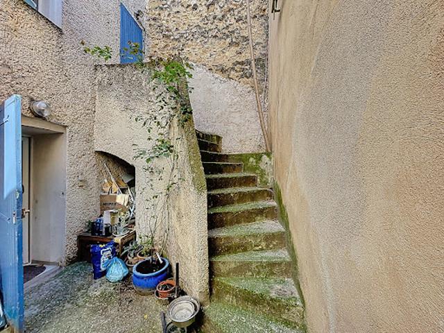 Vente Appartement 4 pièces 72 m2 La Tour d'Aigues