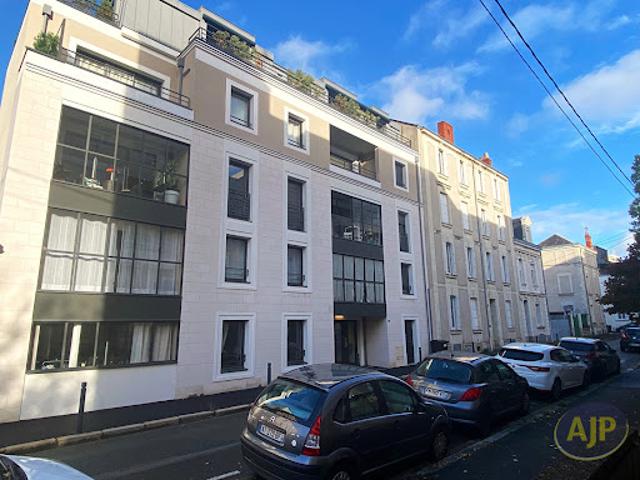 Vente Appartement 4 pièces 77.3 m2 Angers