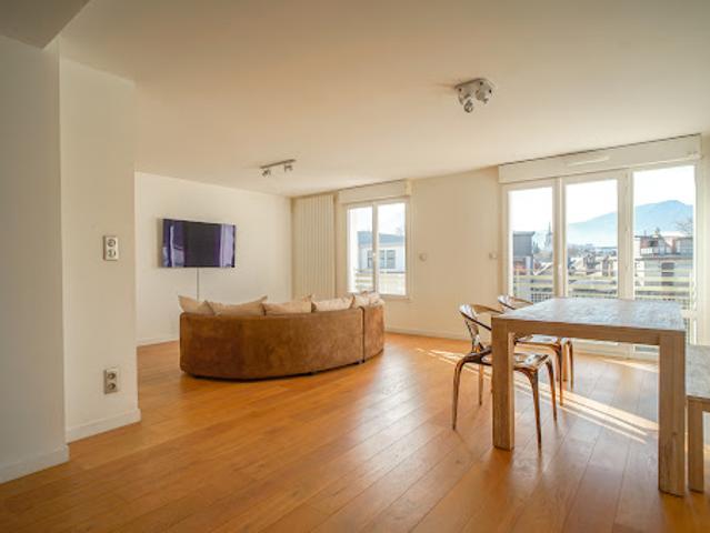 Vente Appartement 4 pièces 77 m2 Chambery