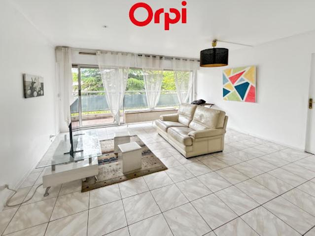Vente Appartement 4 pièces 77 m2 Évry Courcouronnes