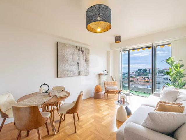 Vente Appartement 4 pièces 77 m2 Nice