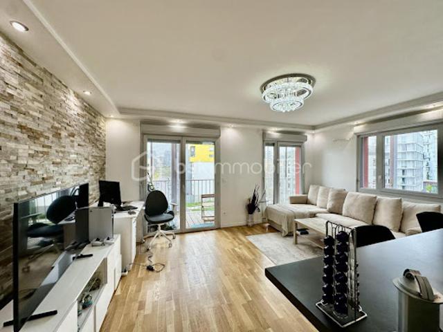 Vente Appartement 4 pièces 74.69 m2 Nanterre