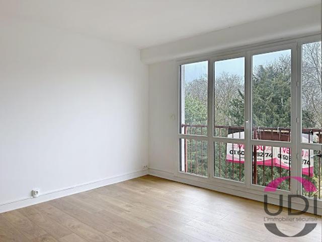 Vente Appartement 4 pièces 74.08 m2 Corbeil Essonnes