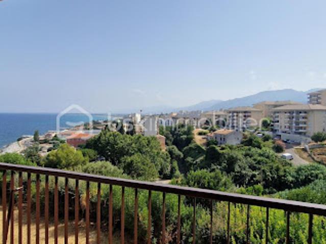 Vente Appartement 4 pièces 75 m2 Bastia