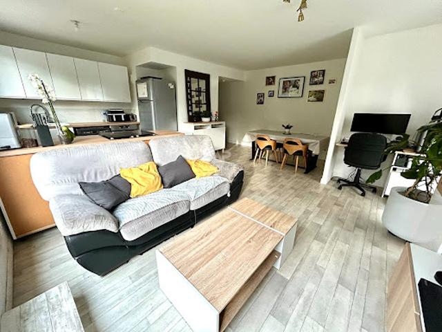 Vente Appartement 4 pièces 74 m2 Poissy