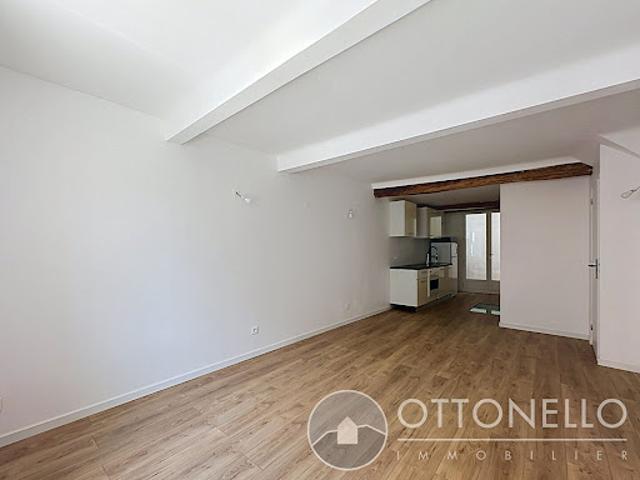 Vente Appartement 4 pièces 75.2 m2 Roquebrune sur Argens