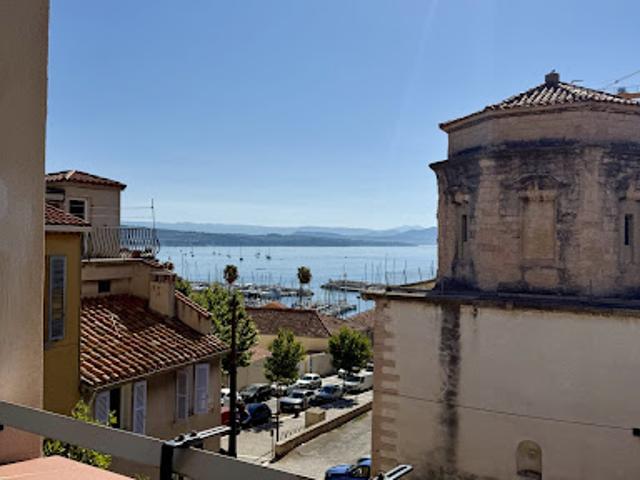 Vente Appartement 4 pièces 75.37 m2 La Ciotat