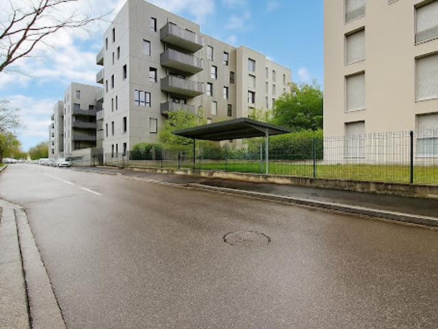 Vente Appartement 4 pièces 75 m2 Venissieux
