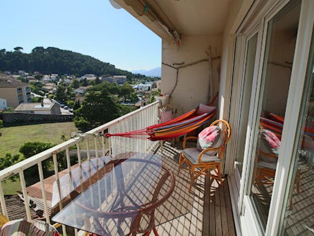 Vente Appartement 4 pièces 75 m2 Hyeres